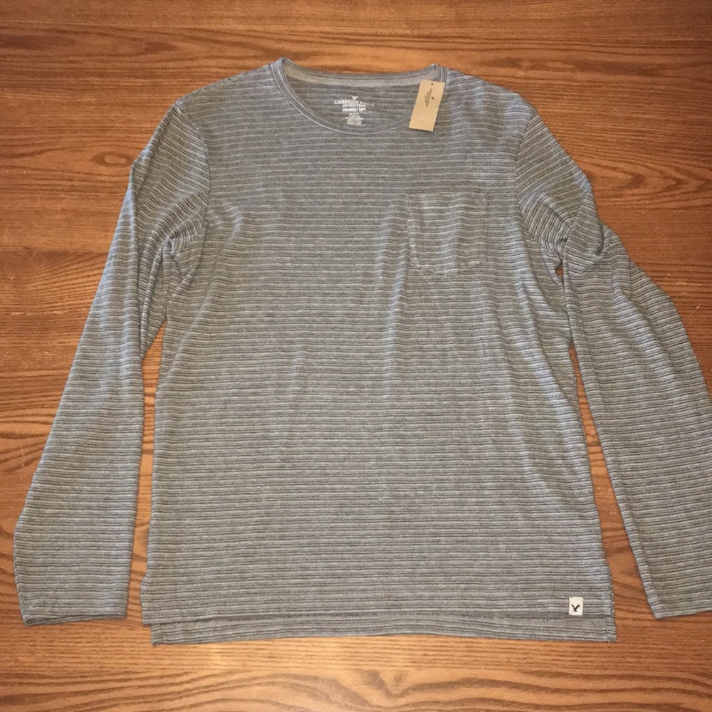 American Eagle Gray Longsleeve